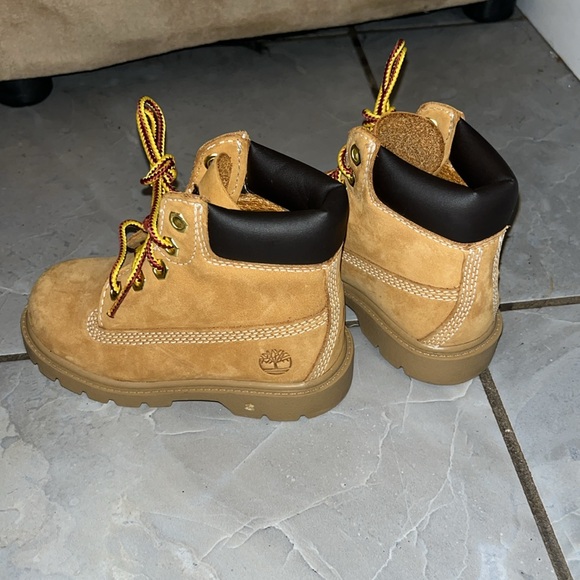Very gently used Toddler Timberlands - Picture 3 of 6
